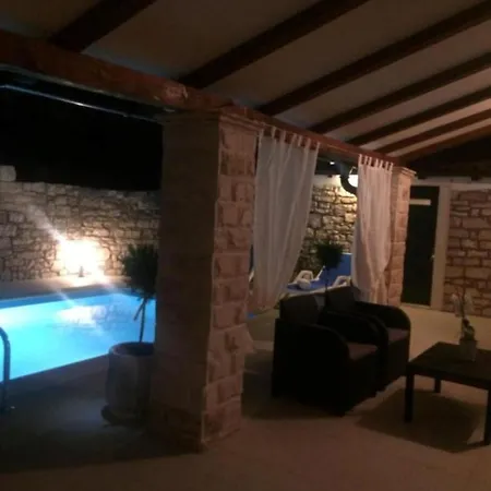 Loredana With Pool In Istria Rural Area 别墅 Sveti Lovreč Pazenatički